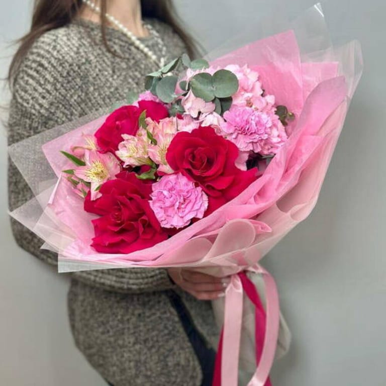 Red Roses Pink Hydrangea And Carnations Luxury BouquetA-A710 - Image 4