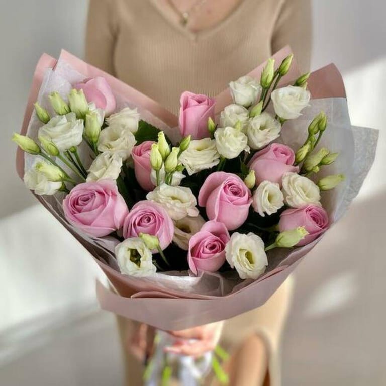Pink Roses And White Lisianthus Luxury Bouquet-A732 - Image 2