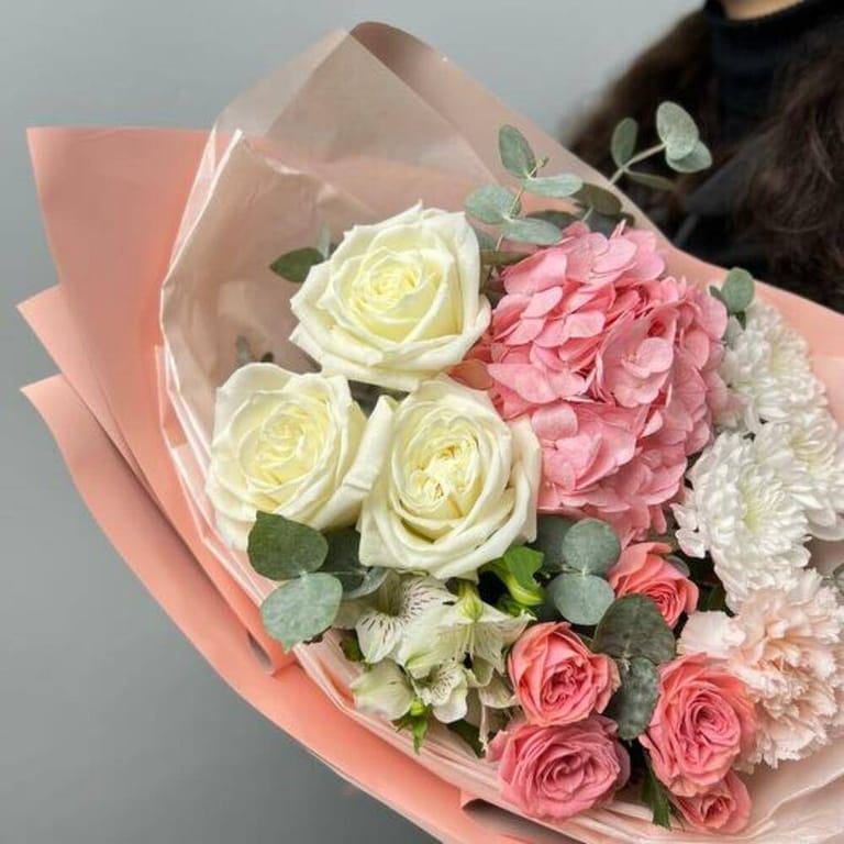 Pink Hydrangea White Roses And Spray Roses Luxury Bouquet-A724 - Image 4