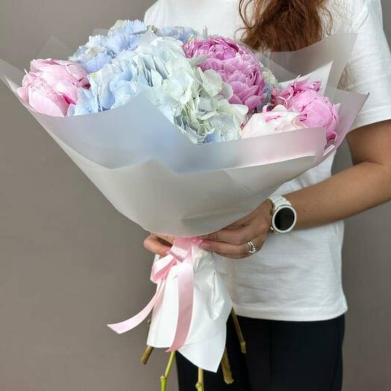Pink Peonies And Blue Hydrangea Luxury Bouquet-A728 - Image 5