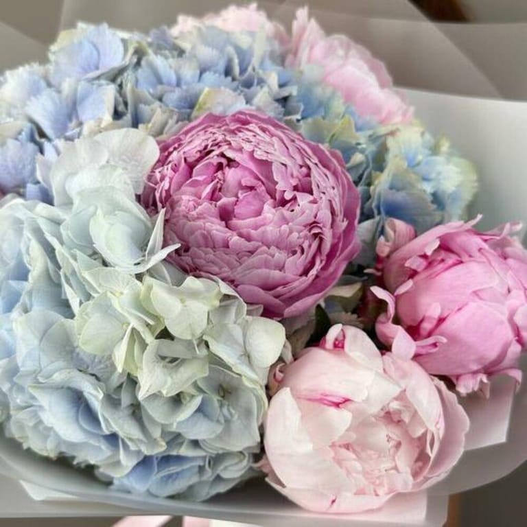Pink Peonies And Blue Hydrangea Luxury Bouquet-A728 - Image 6