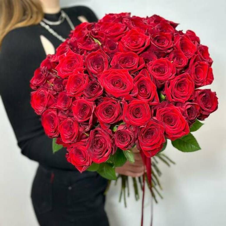 Grand Red Roses Hand Tied Luxury Bouquet-A737 - Image 5