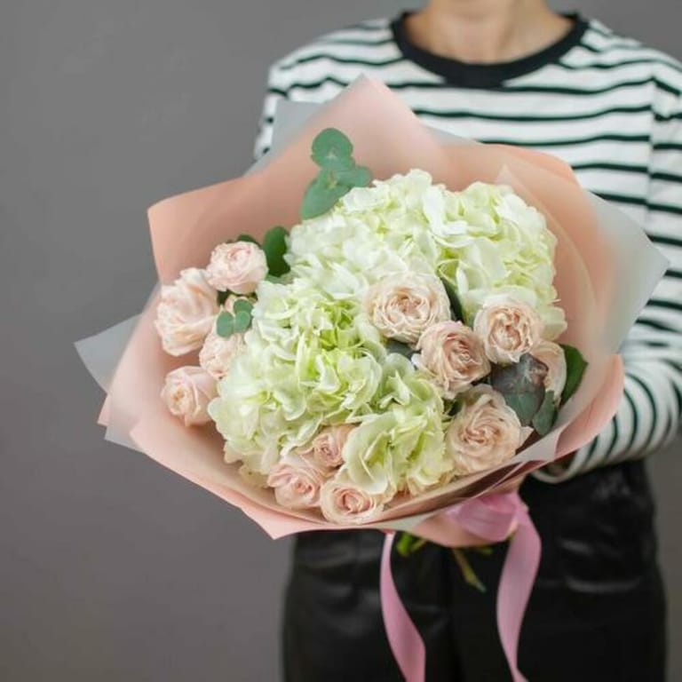 White Hydrangea And Bombastic Spray Roses Luxury Bouquet-A816 - Image 1
