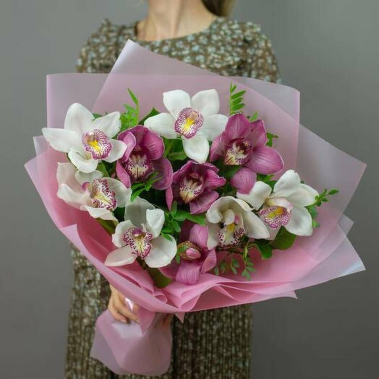 White And Pink Cymbidium Orchid Luxury Bouquet-A804 - Image 3