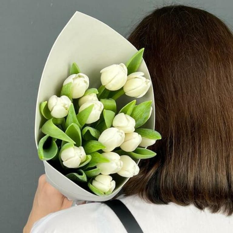 Elegant White Tulip Bouquet-A808 - Image 4