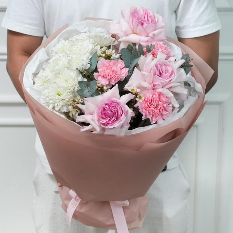 Pink Roses Chrysanthemum And Carnation Luxury Bouquet-A820 - Image 3