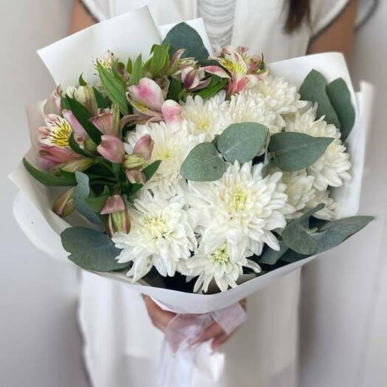 White Chrysanthemum And Pink Alstroemeria Luxury Bouquet-A828 - Image 1