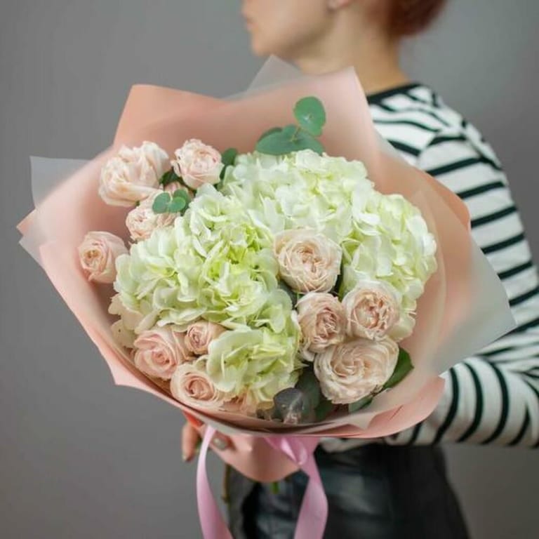 White Hydrangea And Bombastic Spray Roses Luxury Bouquet-A816 - Image 4