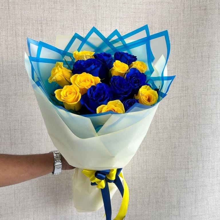 Royal Sunshine Blue And Yellow Rose Bouquet-A866 - Image 5