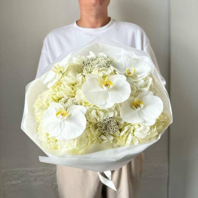 White Hydrangea And Phalaenopsis Orchid Bouquet-A919 - Image 2