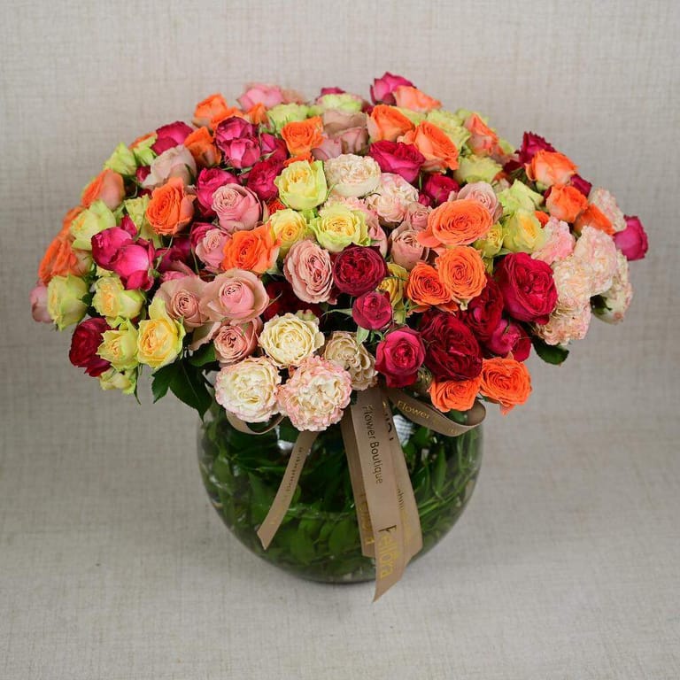Luxury Mixed Spray Roses Glass Vase Arrangement-A940 - Image 1