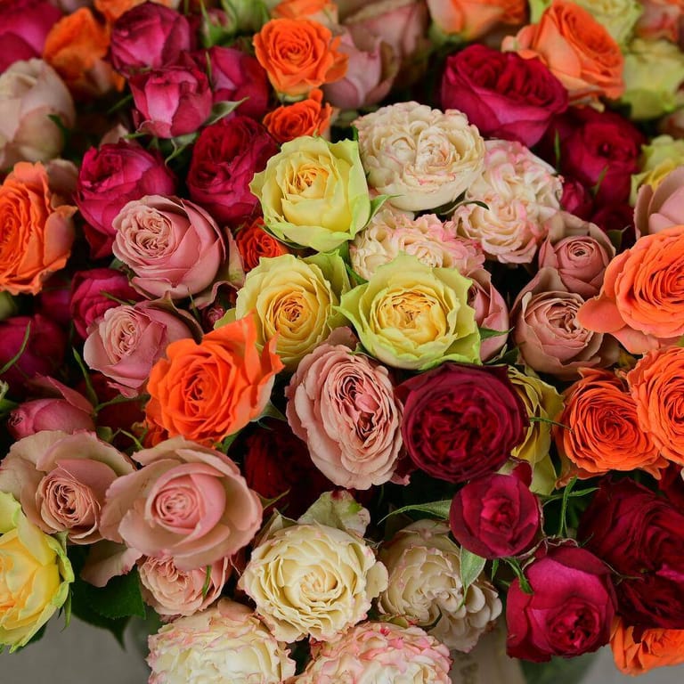 Luxury Mixed Spray Roses Glass Vase Arrangement-A940 - Image 3