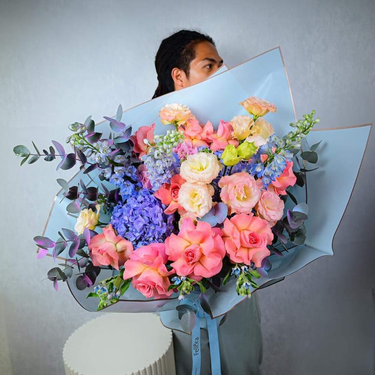 Luxury Pink And Purple Mixed Flower Bouquet-A976 - Image 3