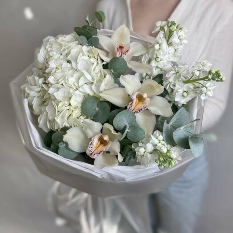 White Hydrangea And Cymbidium Orchid Luxury Bouquet-A1031 - Image 1