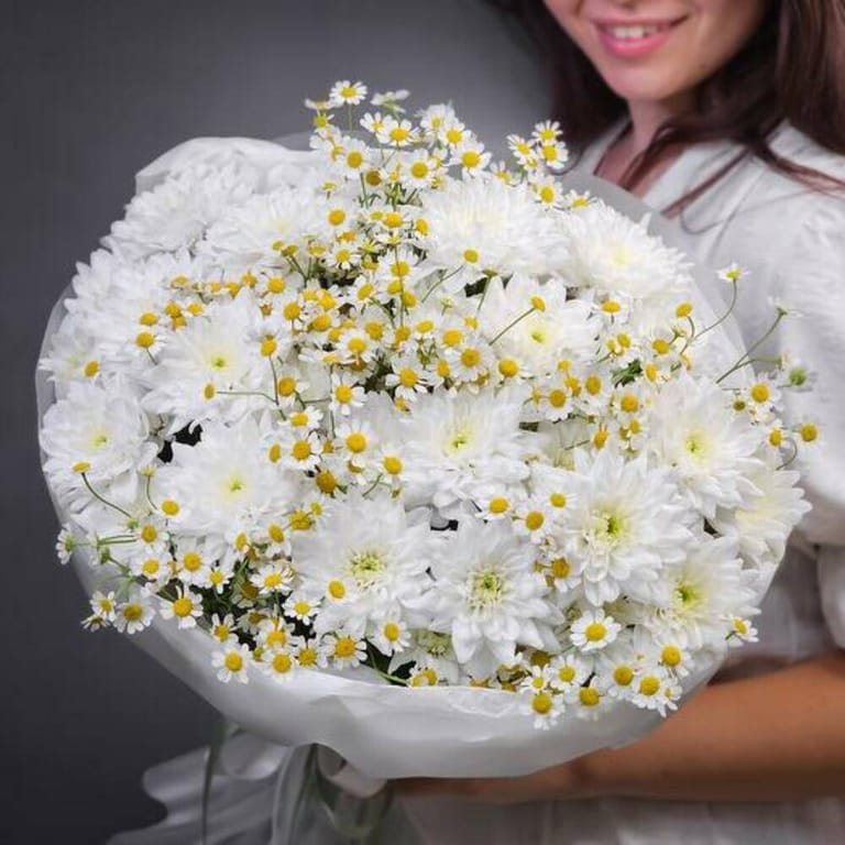 White Chrysanthemum And Chamomile Elegant Bouquet-A1029 - Image 4