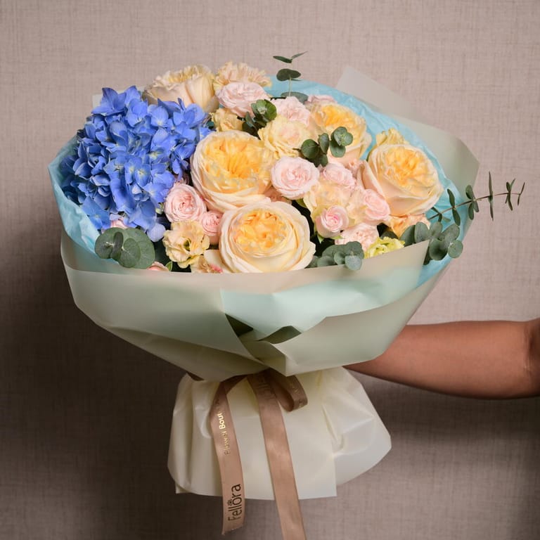 Cream Expression Roses And Blue Hydrangea Luxury Bouquet-A1145 - Image 3