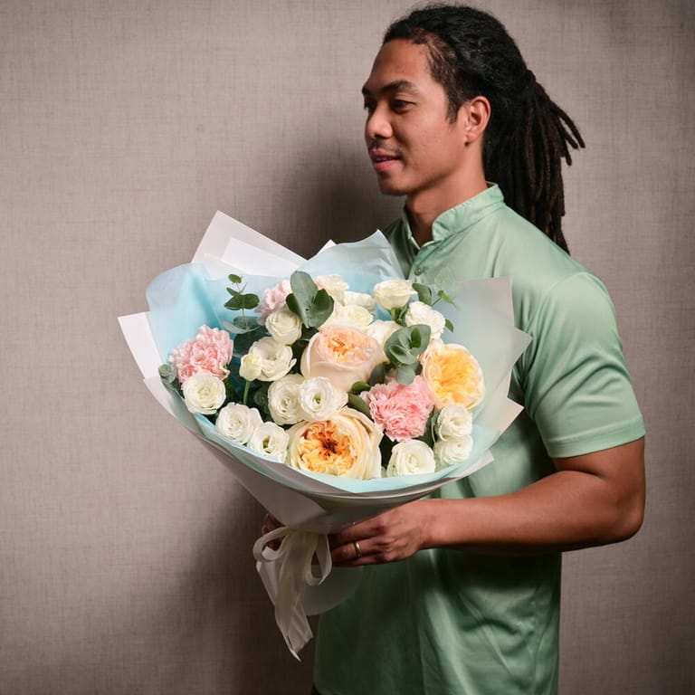 Cream Expression Roses White Lisianthus And Pink Carnations-A1150 - Image 3