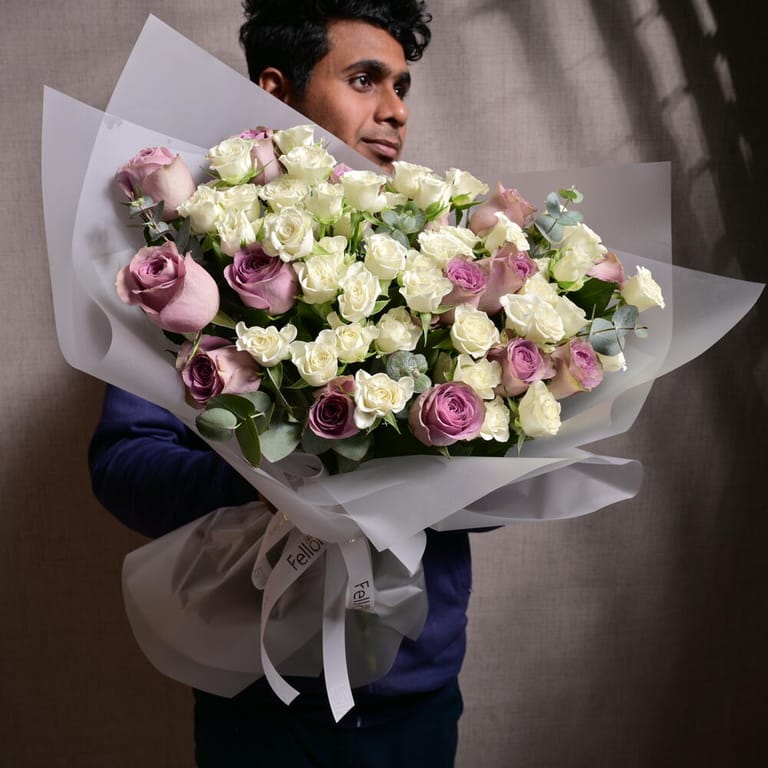 Purple Roses And White Spray Roses Luxury Bouquet-A1189 - Image 2