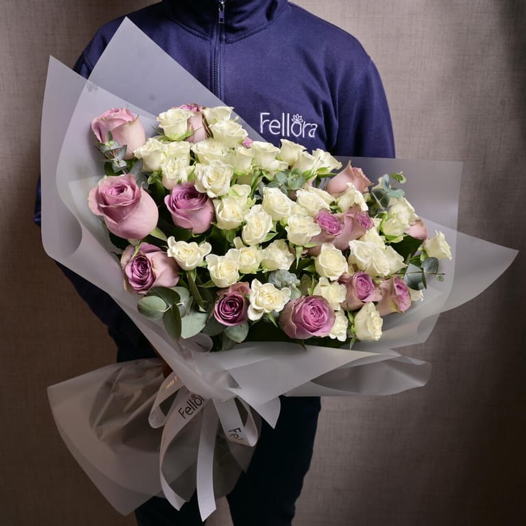 Purple Roses And White Spray Roses Luxury Bouquet-A1189 - Image 3