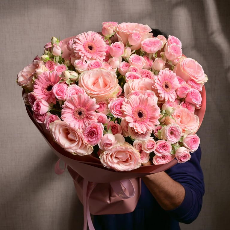 Pink Spray Roses And Gerbera Luxury Bouquet-A1194 - Image 1