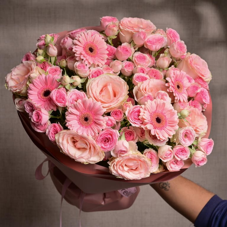 Pink Spray Roses And Gerbera Luxury Bouquet-A1194 - Image 2