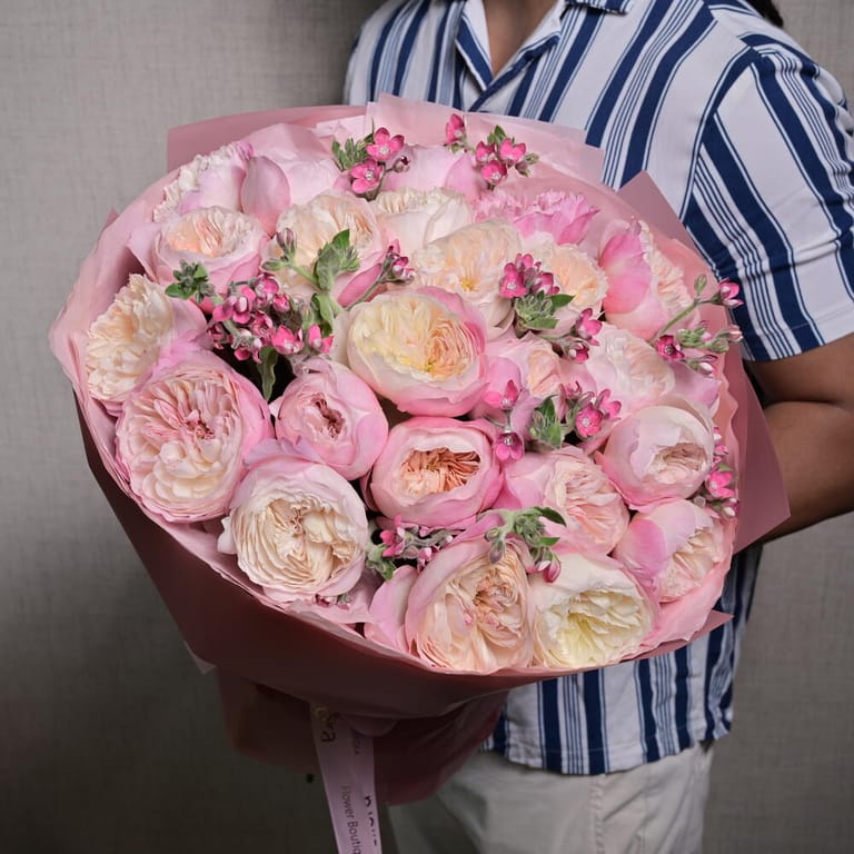 David Austin Roses Luxury Bouquet-A1230 - Image 1