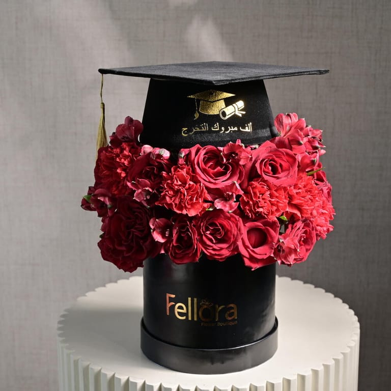 Graduation Red Roses And Red Carnations Luxury Flower Box-A1236 - Image 2