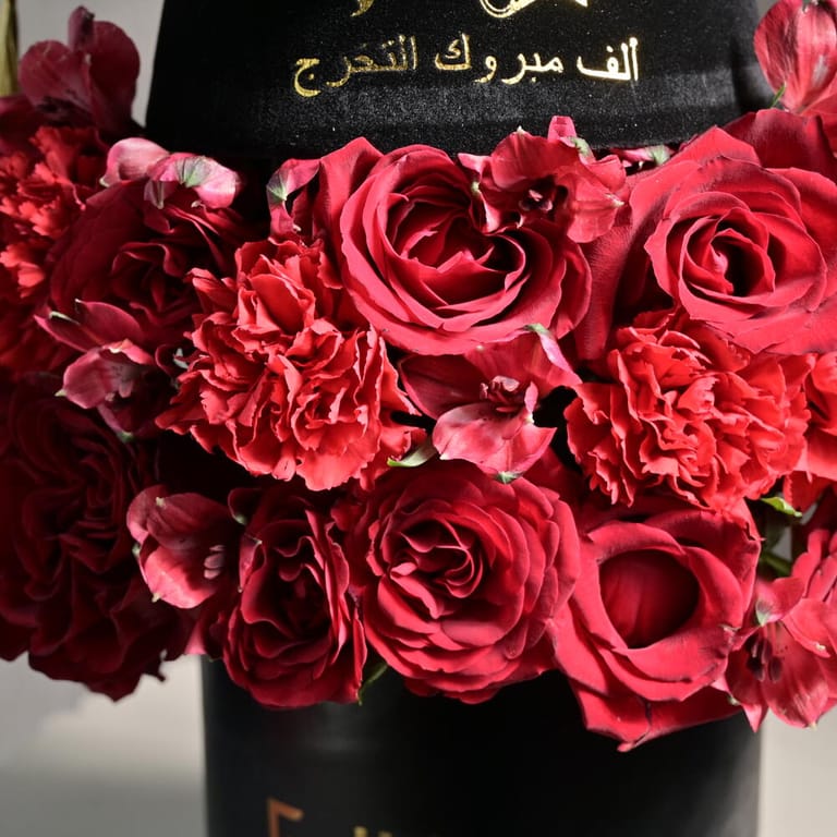 Graduation Red Roses And Red Carnations Luxury Flower Box-A1236 - Image 4