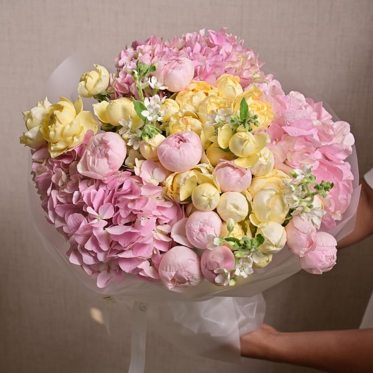 Spray Peony Roses And Hydrangea Luxury Bouquet-A1275 - Image 3