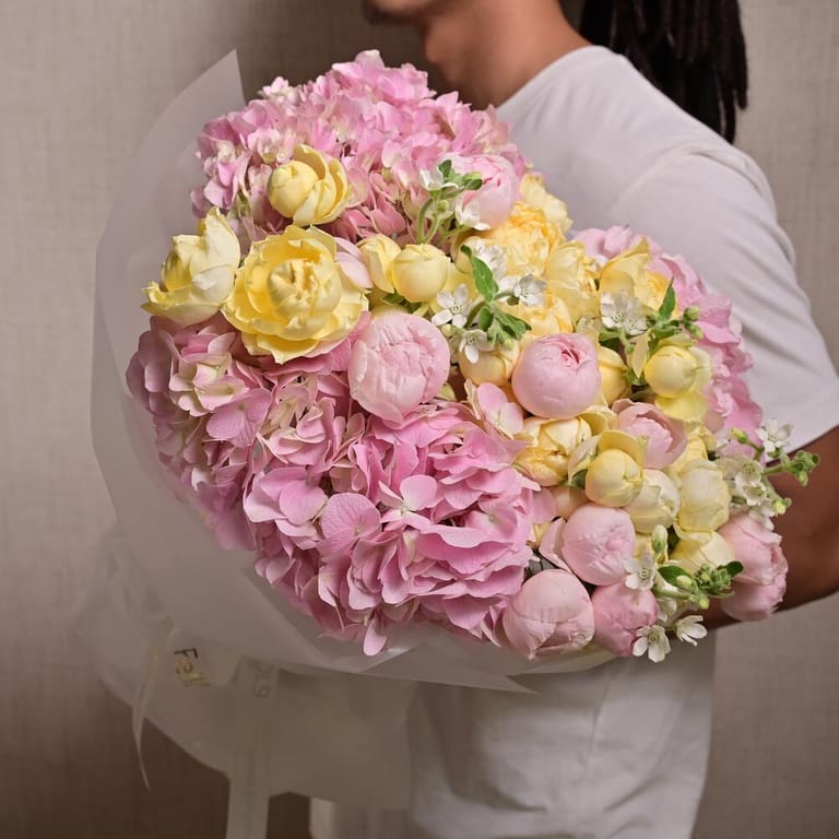 Spray Peony Roses And Hydrangea Luxury Bouquet-A1275 - Image 4