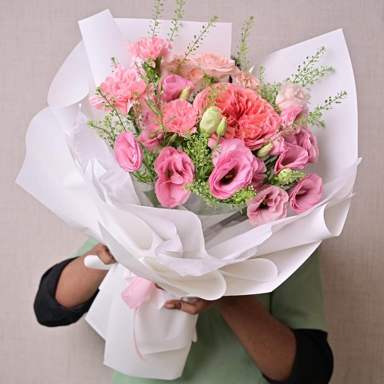 Pink Garden Rose And Lisianthus Luxury Bouquet-A1319 - Image 3