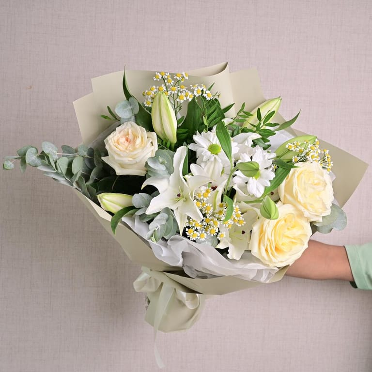 White Lilies Garden Roses And Tanacetum Luxury Bouquet-A1320 - Image 4