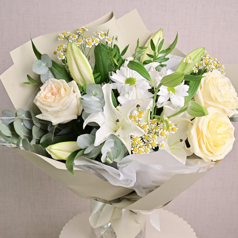 White Lilies Garden Roses And Tanacetum Luxury Bouquet-A1320 - Image 6