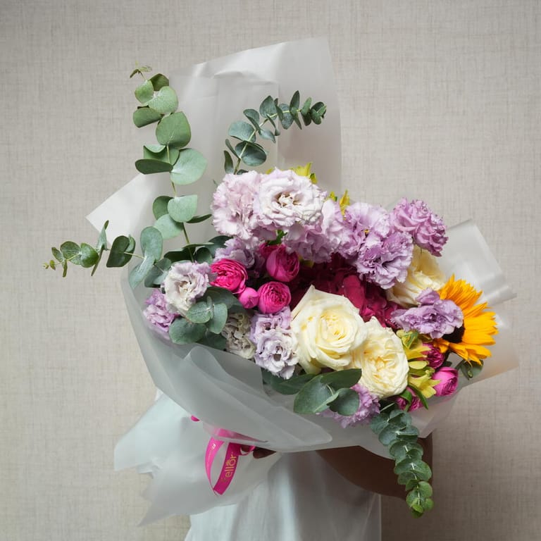 White Roses And Purple Lisianthus Mixed Flowers Bouquet-A1383 - Image 3