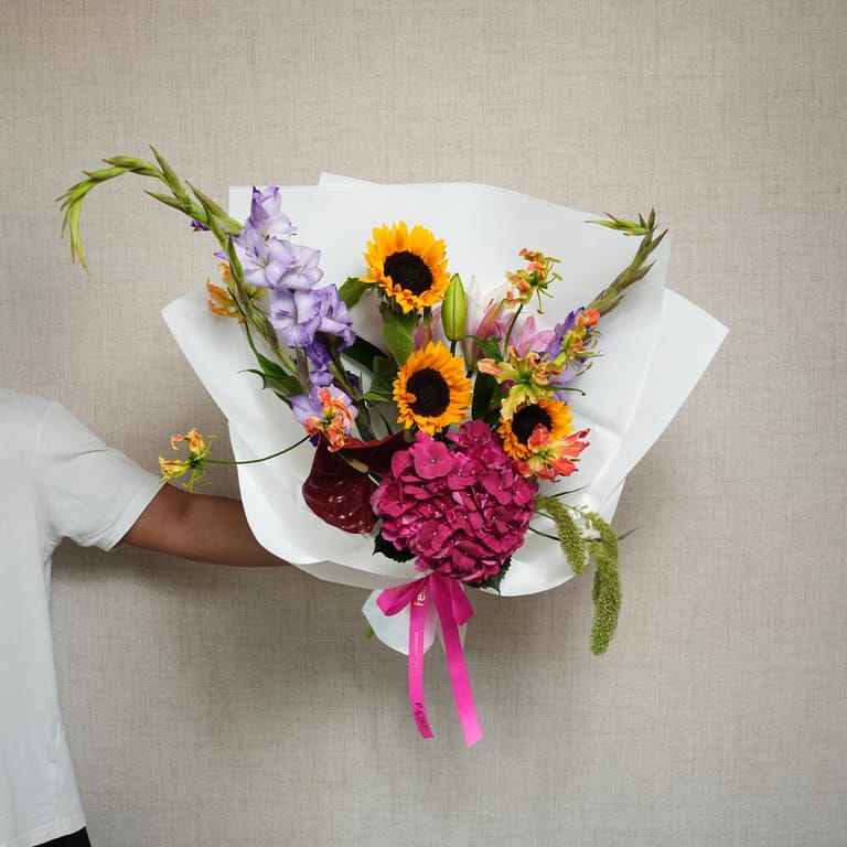Gladiolus Sunflowers And Pink Hydrangea Mixed Flower-A1388 - Image 4