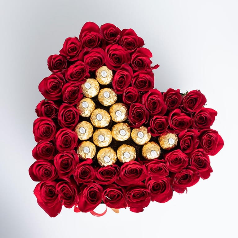 Red Roses And Ferrero Rocher Black Heart Shaped Combo-C26 - Image 2