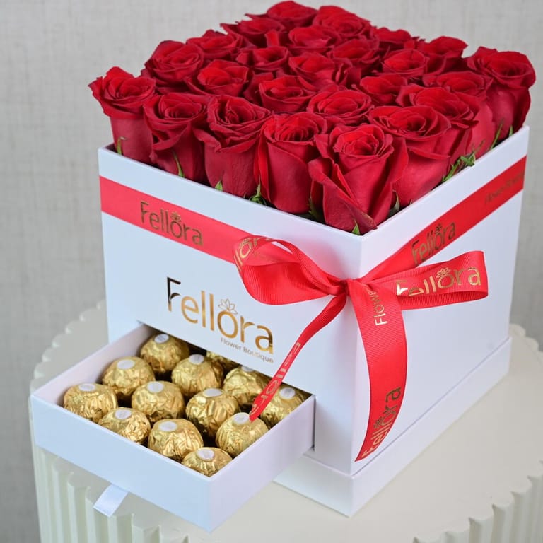 Red Roses And Ferrero Rocher White Luxury Combo Box-C27 - Image 6