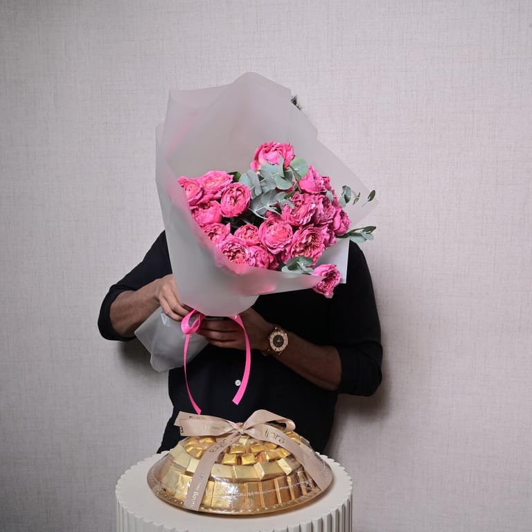 Hot Pink Peony Roses Luxury Bouquet And Chocolate Tray-C59 - Image 4