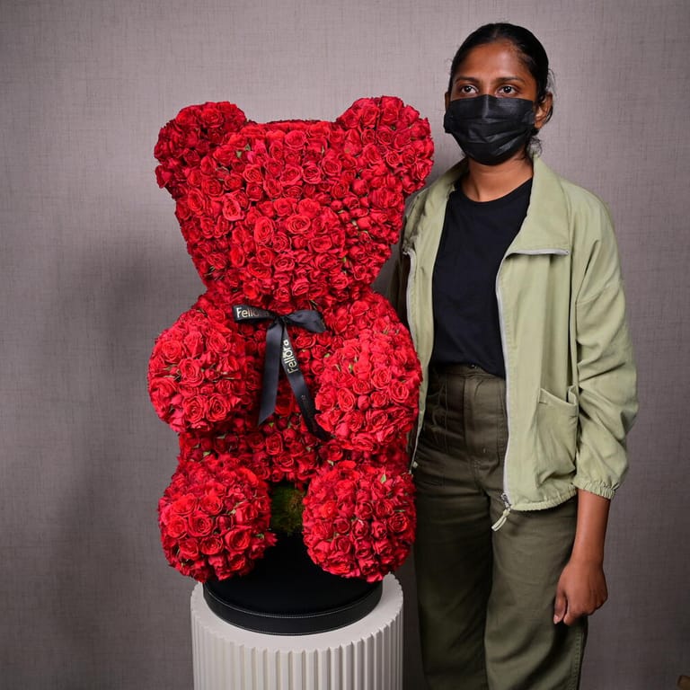 Giant Red Spray Roses Teddy Bear Luxury Arrangement-A1099 - Image 6