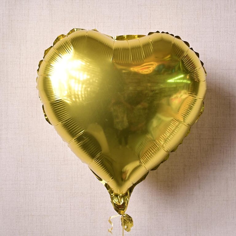 Gold Heart Shaped Helium Foil Balloon-A1334 - Image 1