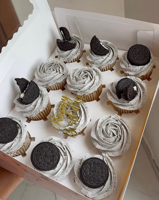 Dozen Frosted Cupcakes