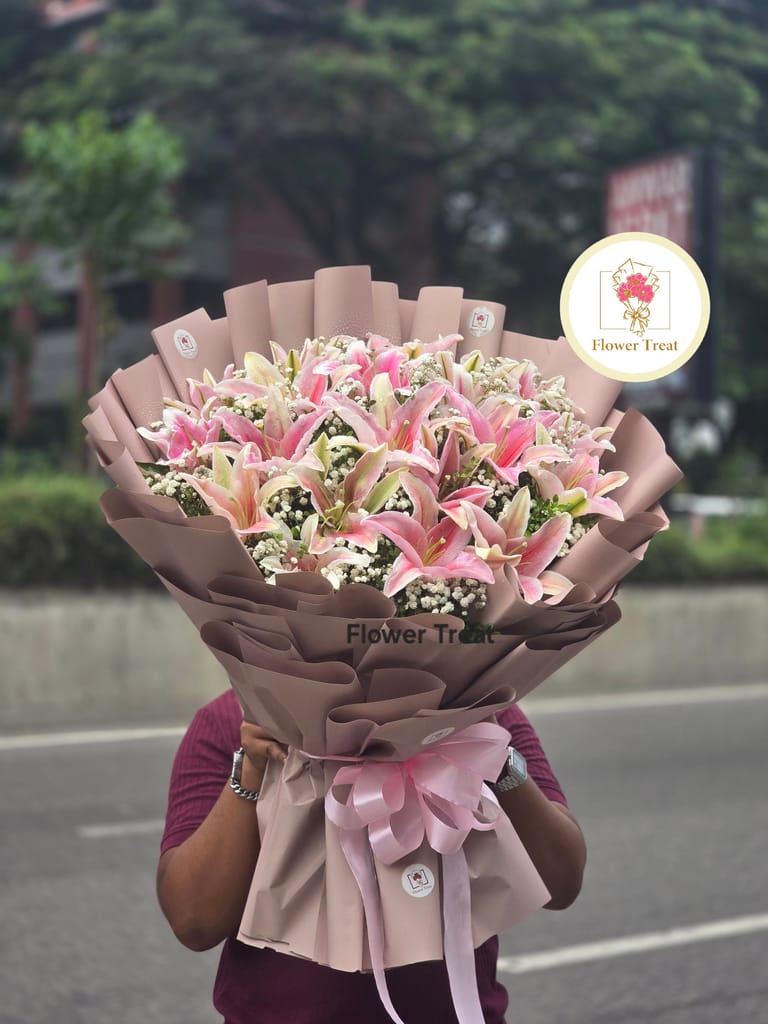 Premium Big Lily Bouquet - Image 3