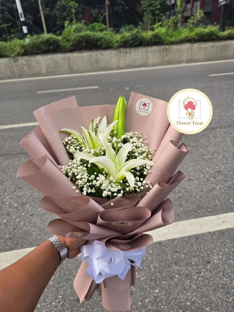 Premium White Lily Bouquet - Image 1