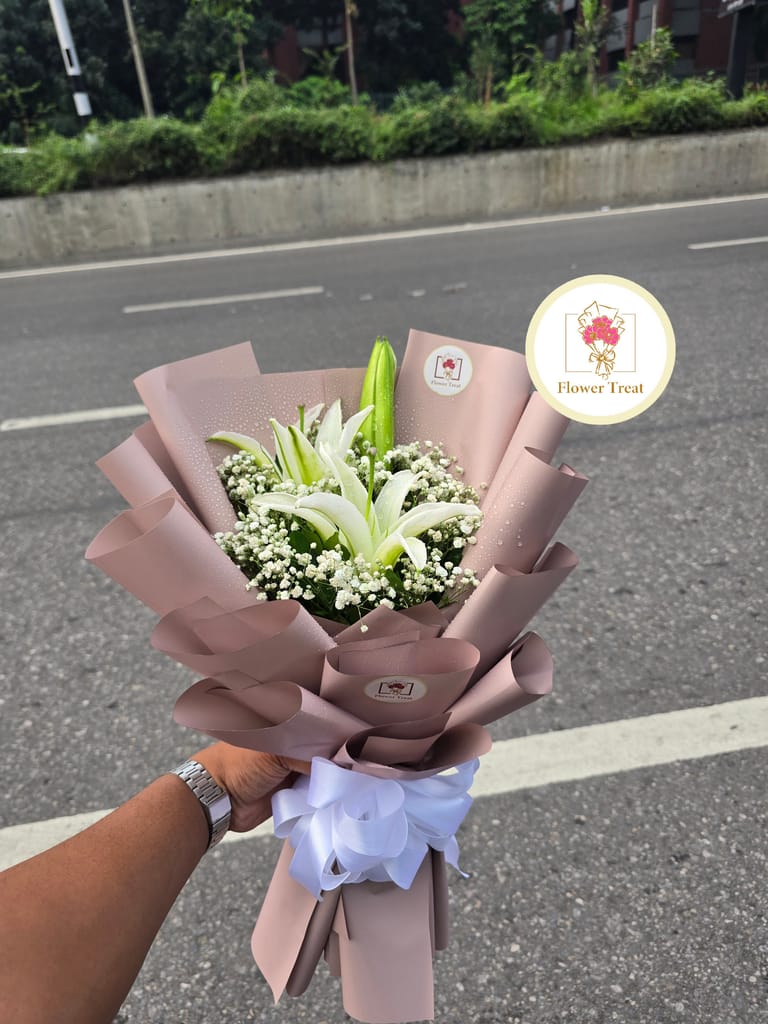 Premium White Lily Bouquet - Image 3