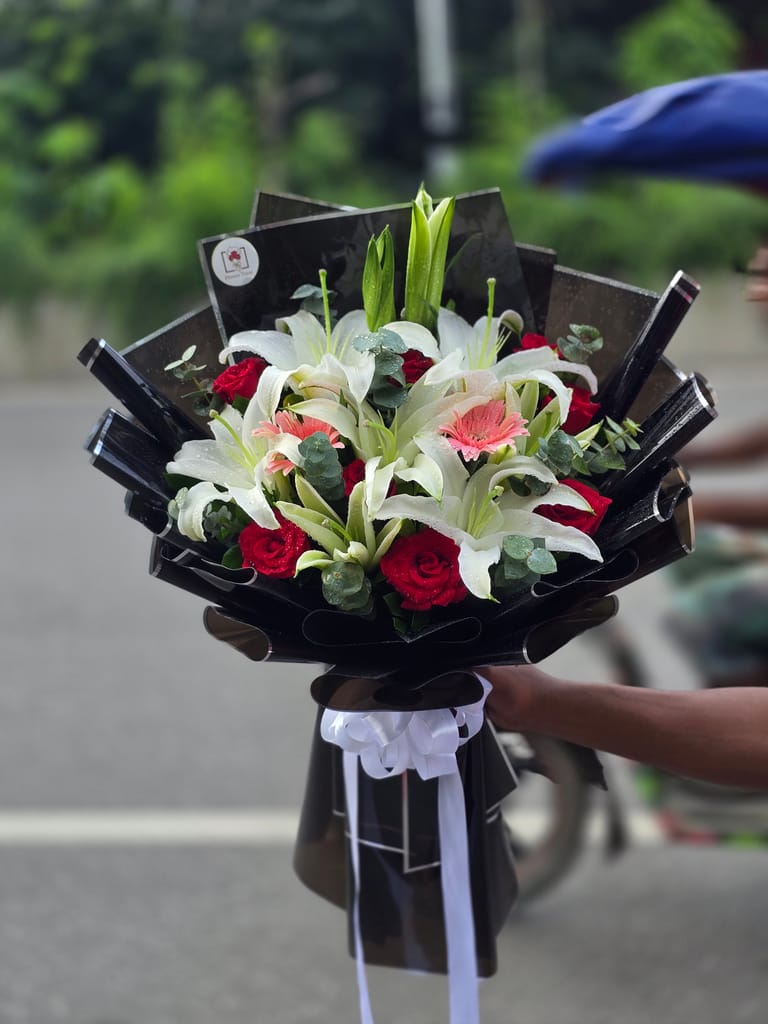 Premium Lily & Rose Mixed Bouquet - Image 2