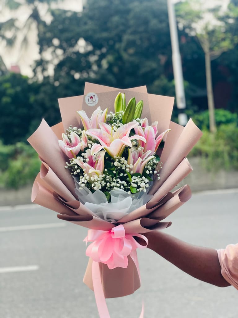 Luxury Big Pink Lily Bouquet - Image 2