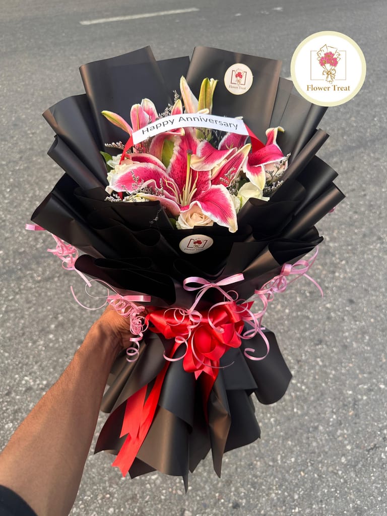 Premium Red Lily Bouquet - Image 2