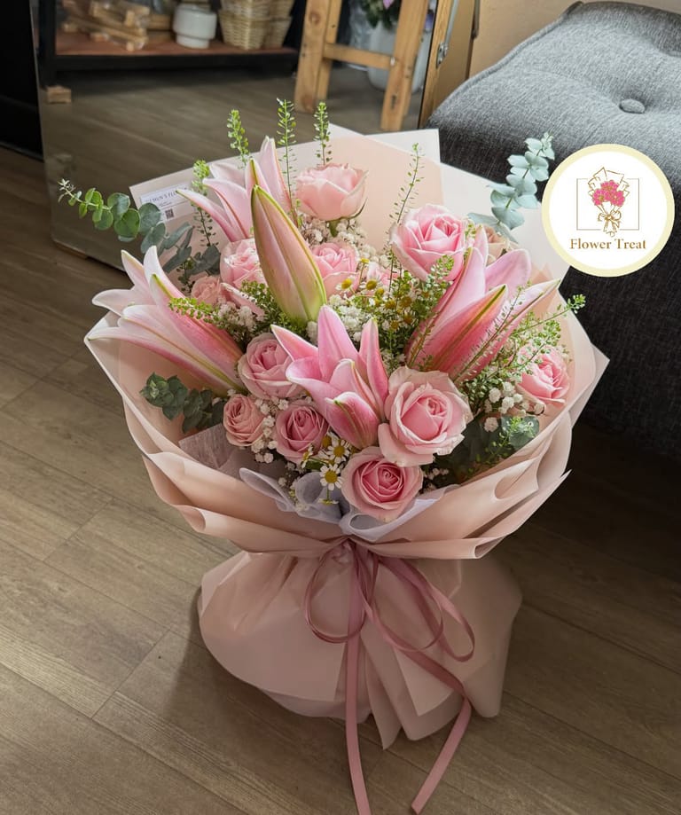 Luxury Imported Rose & Lily Mixed Bouquet - Image 3