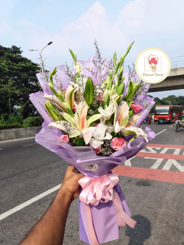 Luxury Premium Lily Bouquet - Image 3