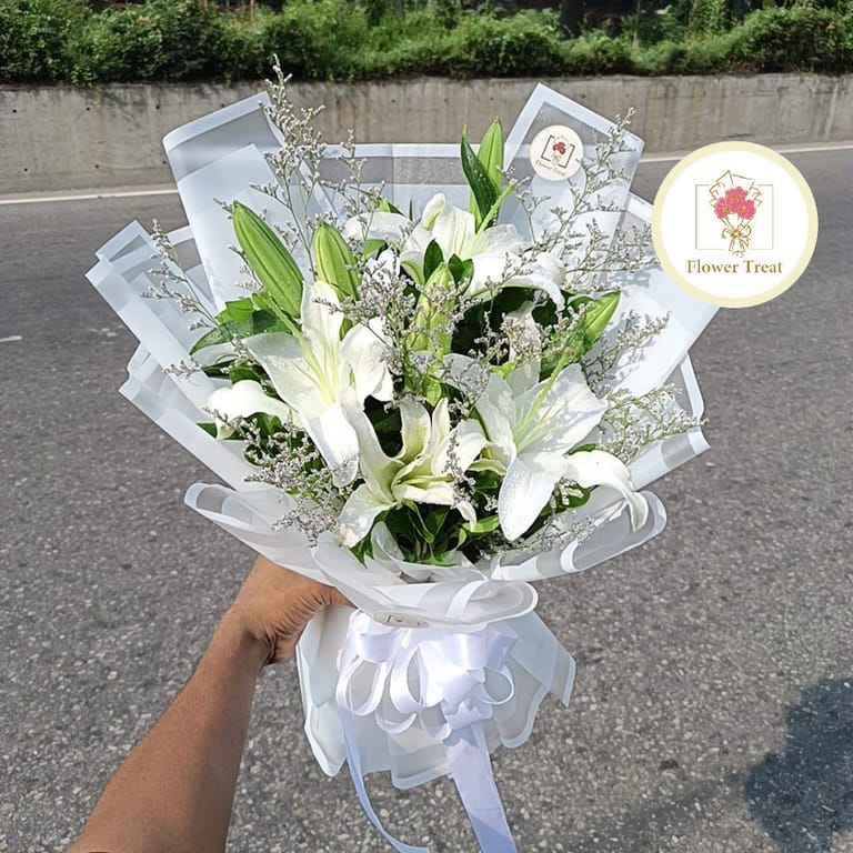 Premium White Lily Bouquet - Image 3